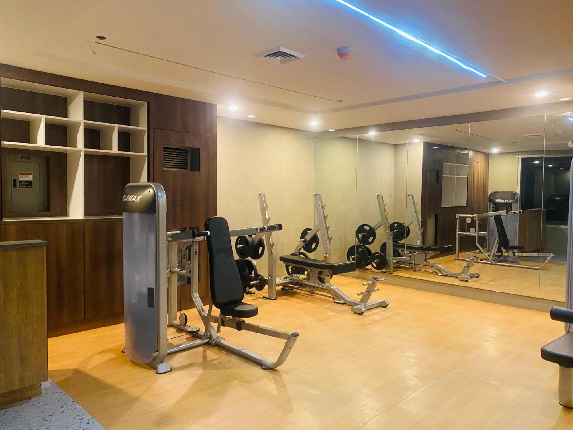 Unit Casablanco Near Ayala Mall Apartment *
